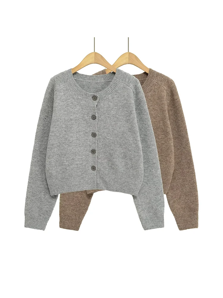 

Новая осенняя женская одежда в европейском и американском стиле, милая модная вязаная куртка с ленивыми пуговицами и круглым вырезом, длинными рукавами