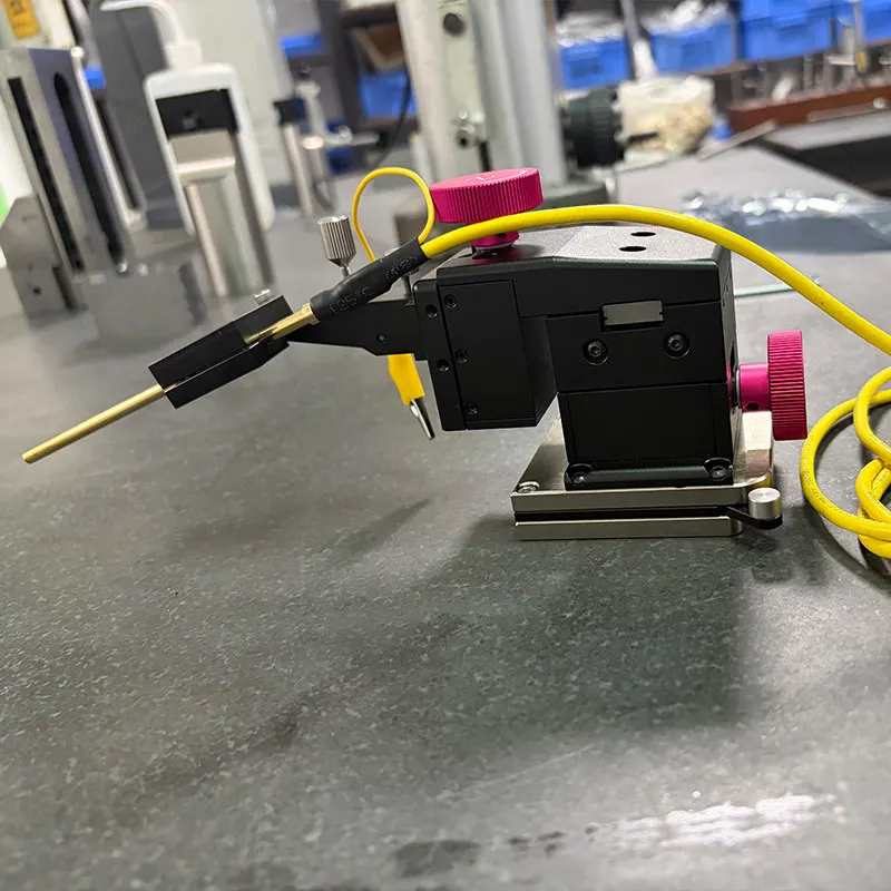 XYZ axis displacement platform, manual magnetic/vacuum base, probe base, chip semiconductor testing accuracy of 1μm