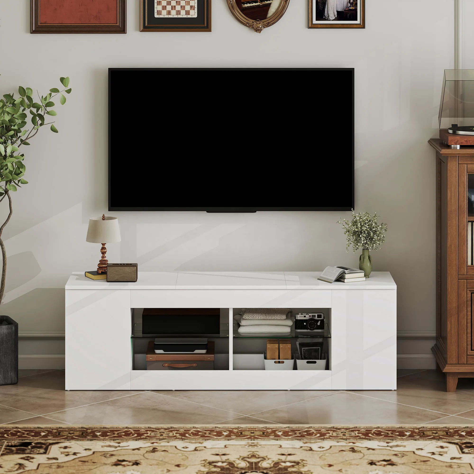 Meuble TV jusqu'à 65 pouces, commode TV, 6 compartiments, 2 étagères en verre, panneaux de particules 140x35x42,5 cm, blanc