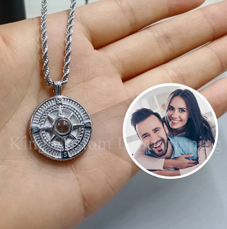 

Custom projection photo Mens Compass Necklaces Vintage Medal Stainless Steel Couple Pendant for Dad or Lover.