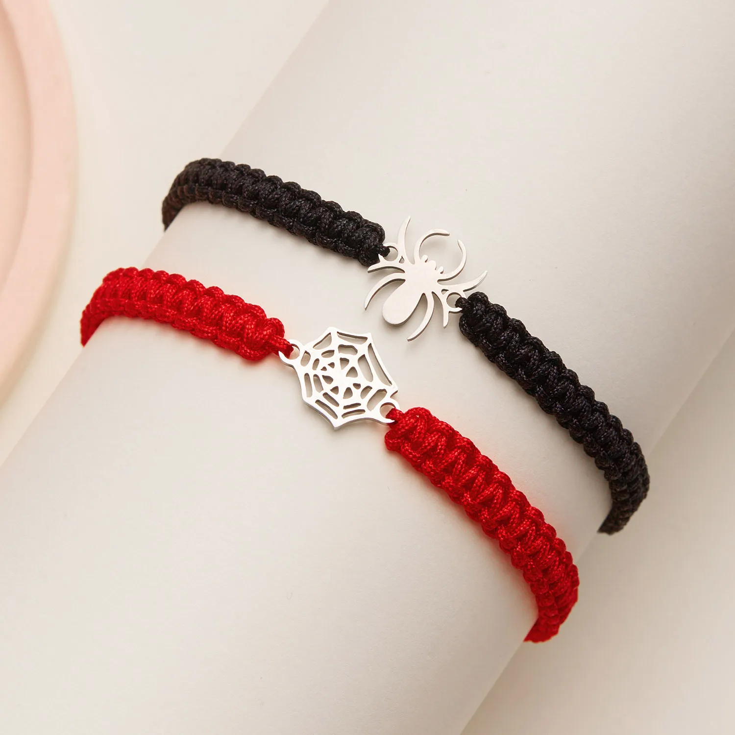 

Halloween Couple Bracelets Classic Spider Web Pendant Black Red Braid Rope Matching Bracelets Friendship Party Jewelry