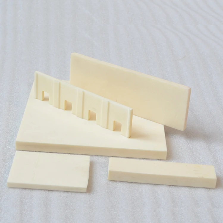 

Integrated ceramic heat spreaders embedded alumina ceramic plate