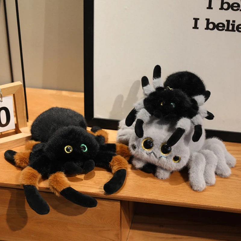 Peluche de Araña de 4 Ojos, Tarántula Realista, Muñeco de Araña Viuda Negra, Insecto Venenoso de Peluche, Regalos de Cumpleaños para Niños
