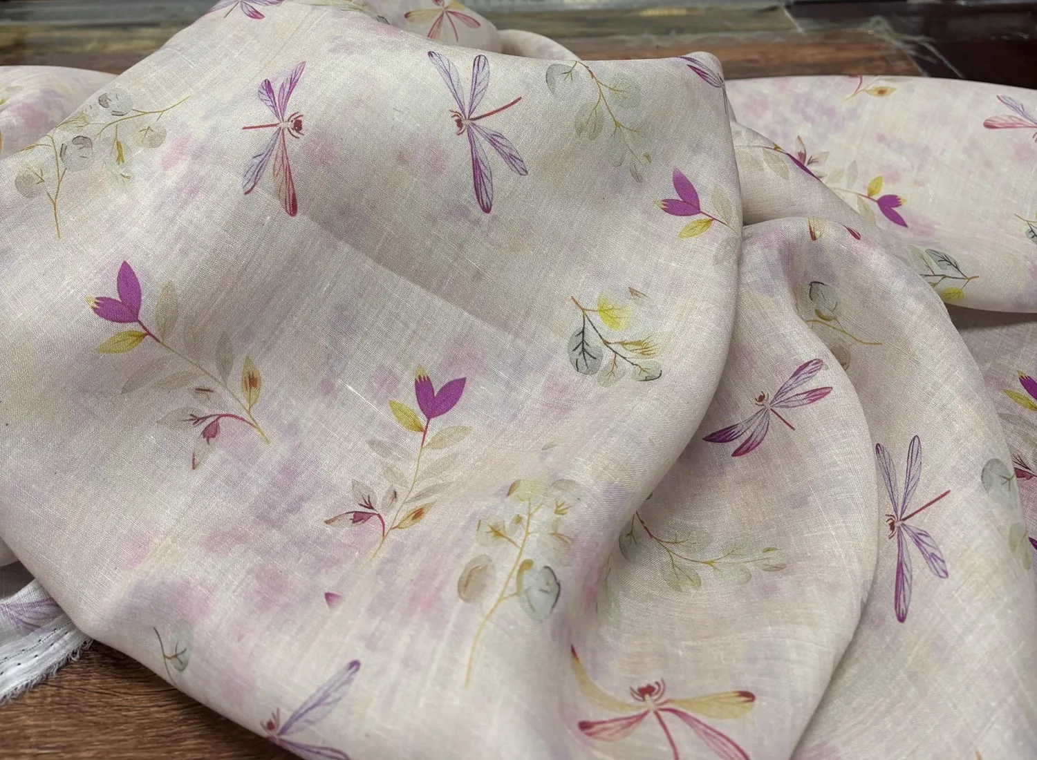 

1yard high quality pure ramie fabric Dragonflies and Plants Painting tela dress shirt bag cheongsam fabric for clothing