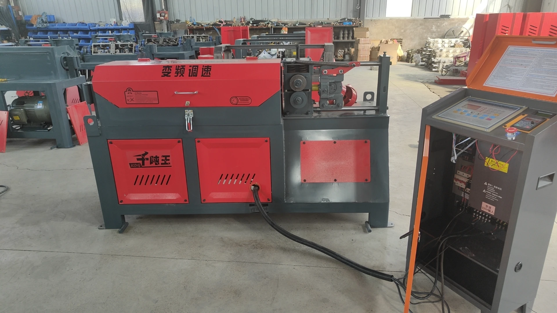 حار بيع آلة استقامة وقطع حديد التسليح باستخدام الحاسب الآلي GT4-10 نموذج لمعالجة لفائف حديد التسليح كفاءة