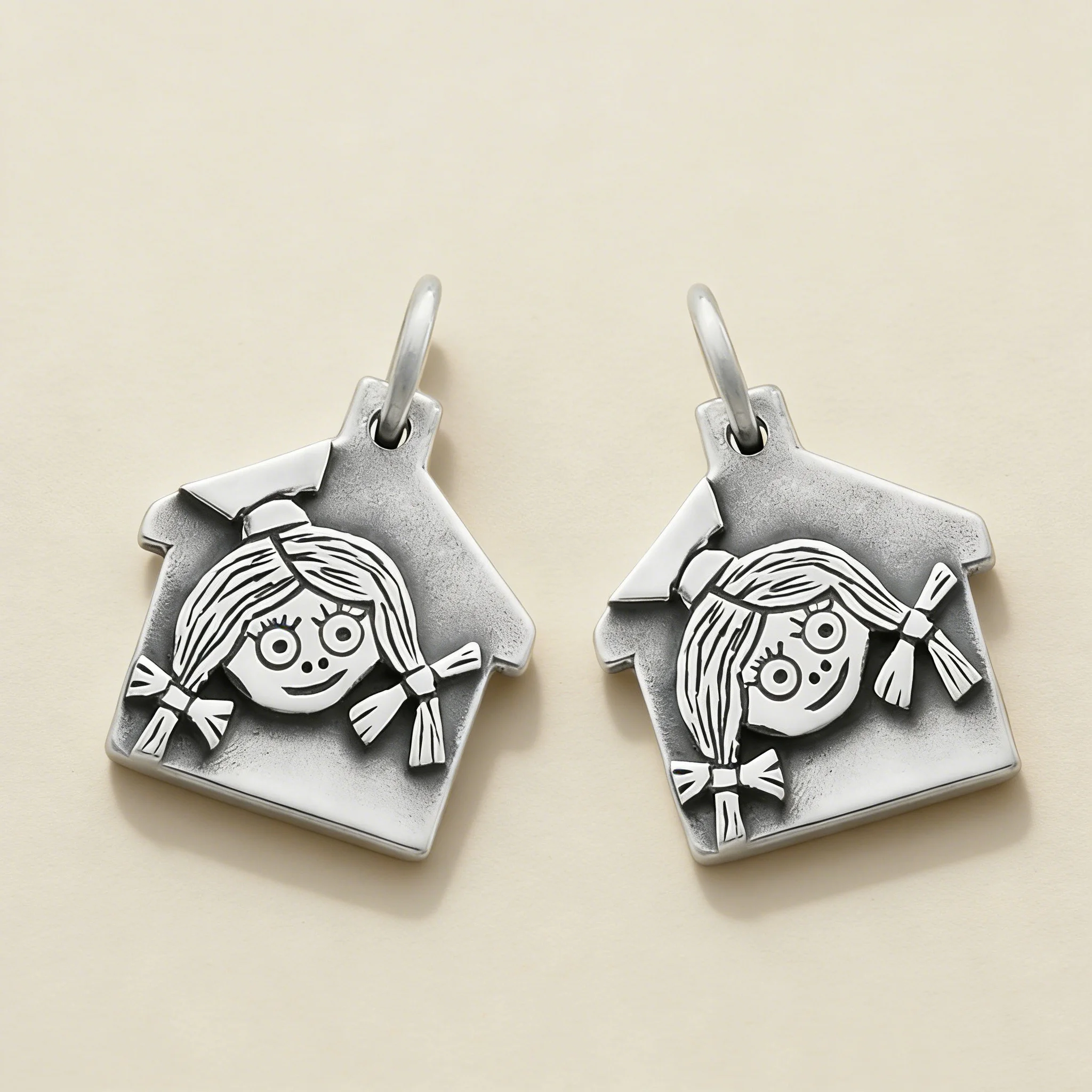 

S925 Sterling Silver Look Inn Cabin Charm，Romantic and Cute Gift for Girls,Valentine's Day gift,Mother's Day gift.