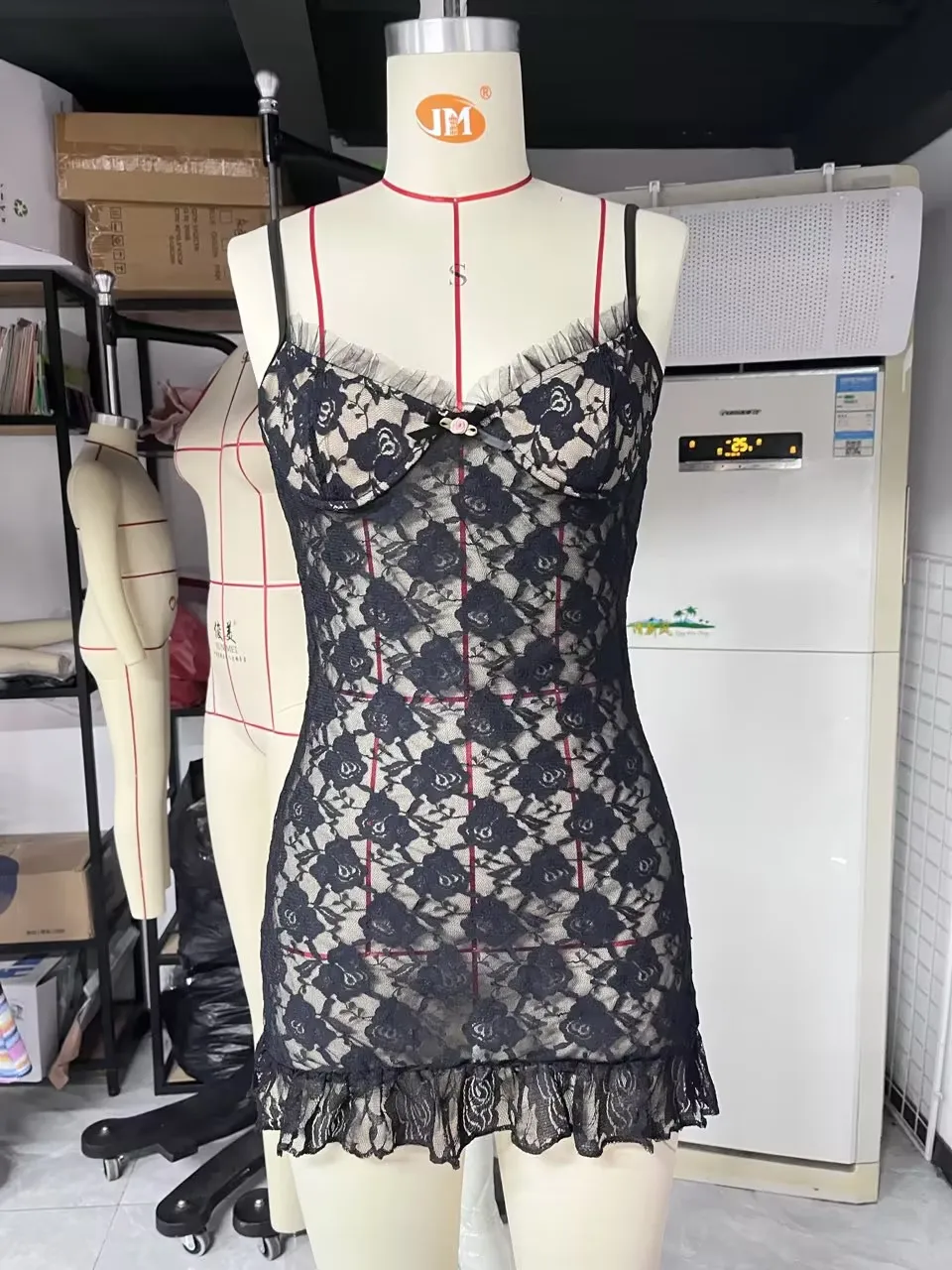 Minivestido veraniego para mujer, Vestido corto informal de malla con encaje, bordado Floral, cuello en V y tirantes, ropa de calle Sexy con volantes, 2023