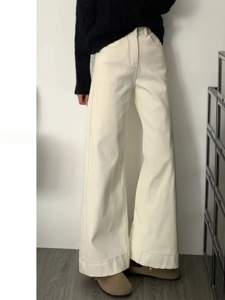 Damskie jeansy plus size w stylu retro, rozszerzane, jesienno-zimowe, luźne, z wysokim stanem, wyszczuplające, dzwonkowe, codzienne i wygodne.