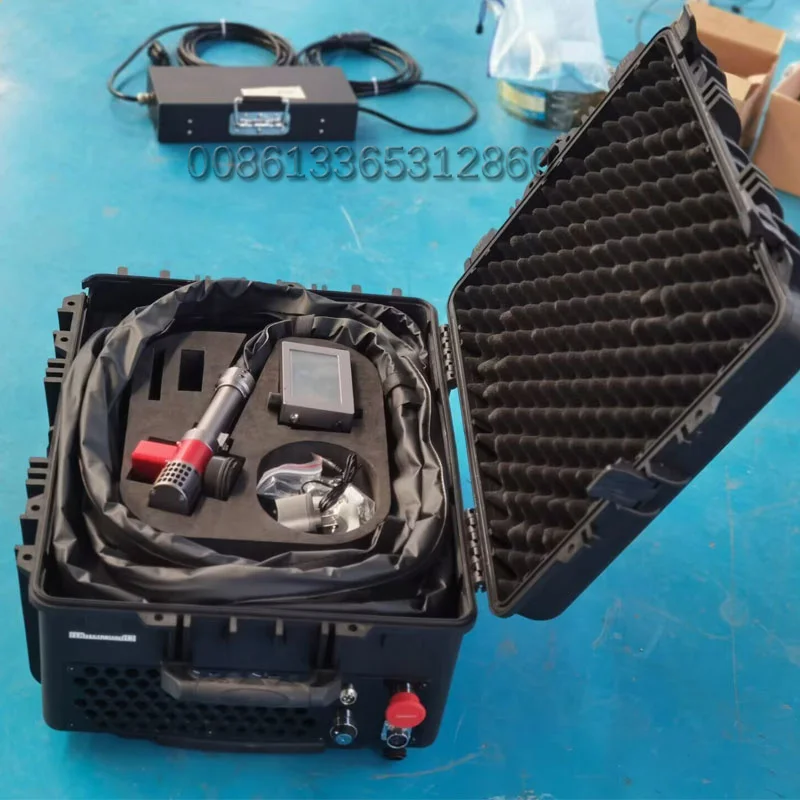 Maxcool Suitcase 200w 2MJ 5MJ Pulse Portable Luggage Fiber Laser Cleaner Can be Shipped by High-speed Rail Air