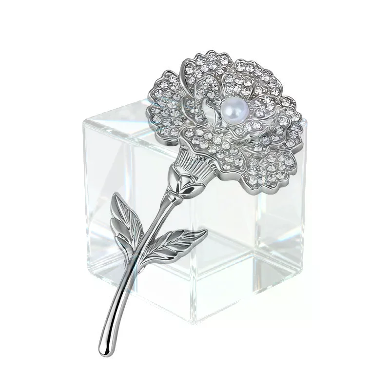 Creative Carnation Brooch Luxury With Pearls Metal Corsage Ornament Decorative Lapel Pin Gift Giving 1/2PCS