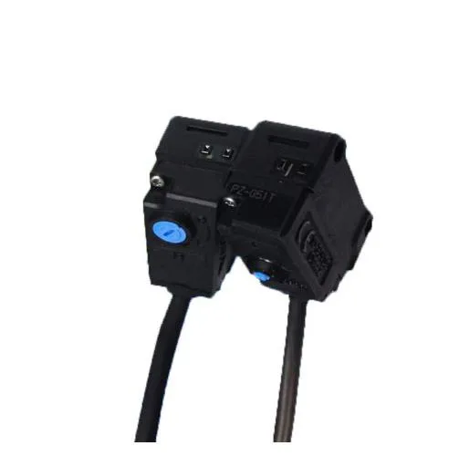 PZ-G52N Strong Light Type Photoelectric Sensor Detection Distance of 40m Super Power Built-in Screw Sensor PZ-G52N