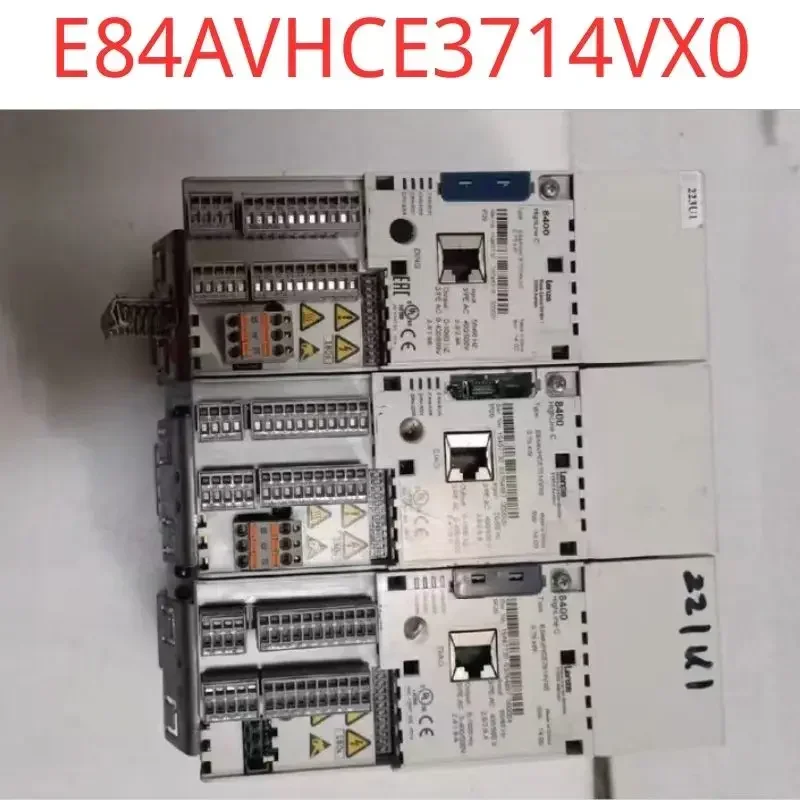 

Б/у, проверенный инвертор E84AVHCE7514VX0, 0.75 кВт, 380 В