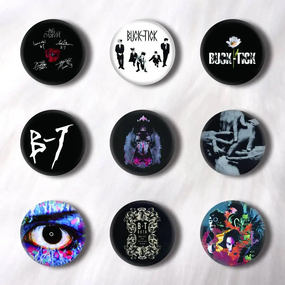 Vintage Classic B-Buck T-Tick Pins Badges Round Laser Badge Brooch Clothes Backpack Accessories