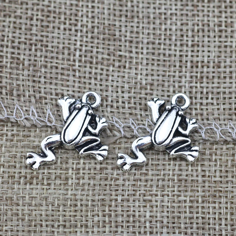 20 Pieces 18mm*24mm Lovely Frog Charm Antique Color DIY Cute Frog Animal Pendant Jewelry Making Finding