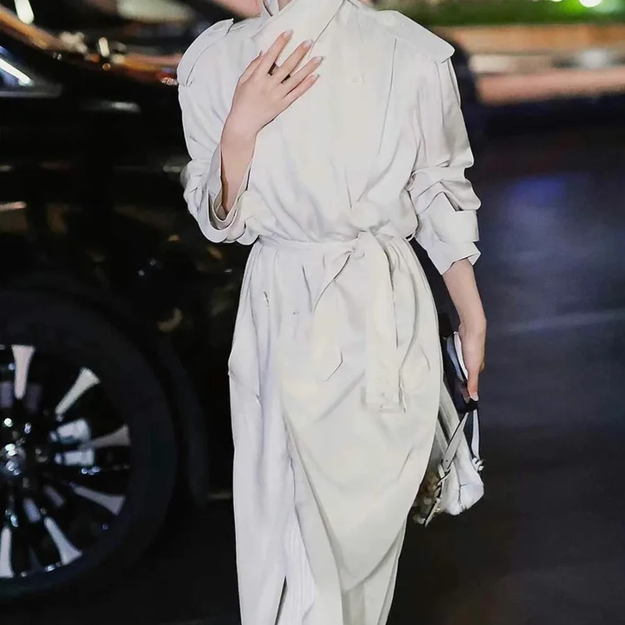 

Белый плащ женский, весна-осень 202, новая тонкая длинная элегантная струящаяся верхняя одежда с лацканами