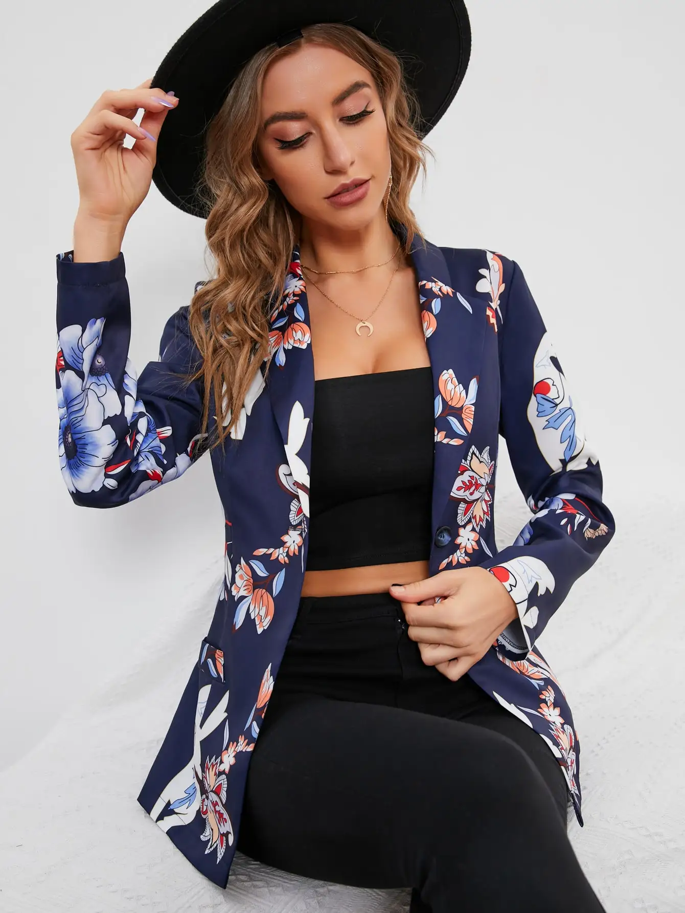 Fashion Casual  Vintage Autumn and Winter Polyester Flower Print Long Sleeved Buttons Suit Jacket