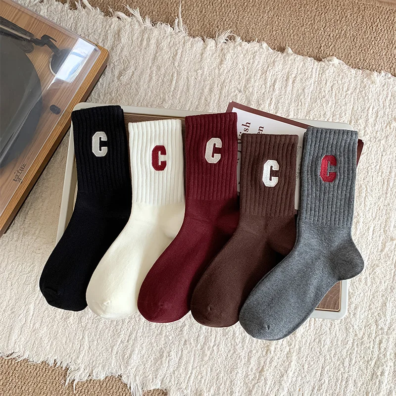Fall/Winter New Style Letter-Design Mid-Calf Socks - Trendy Combed Cotton Socks - Versatile Men's and Women's Couple Socks