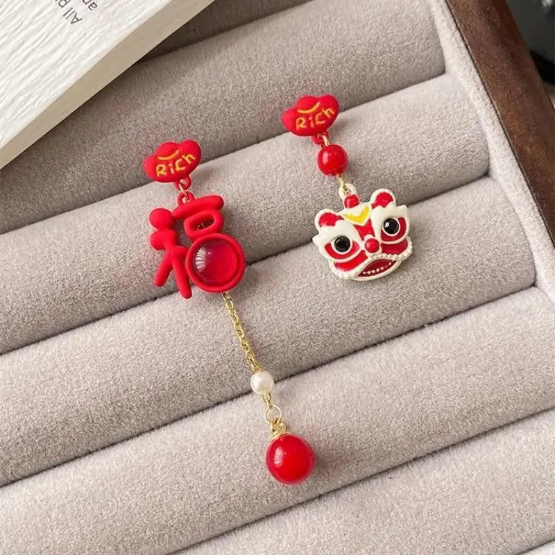 Chinese Style 2024 Red Little Lion Bell Pendant Earrings for Women The Year of The Dragon Gift New Year Festive Jewelry Gifts