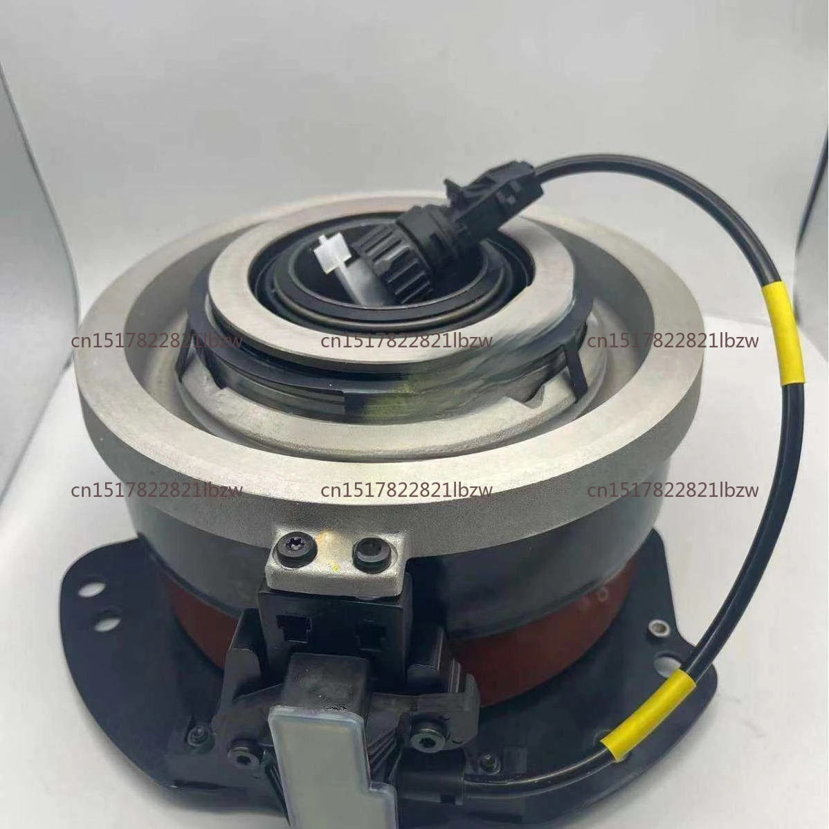 Suitable for truck clutch parts 6482 000 218 concentric pneumatic clutch actuator