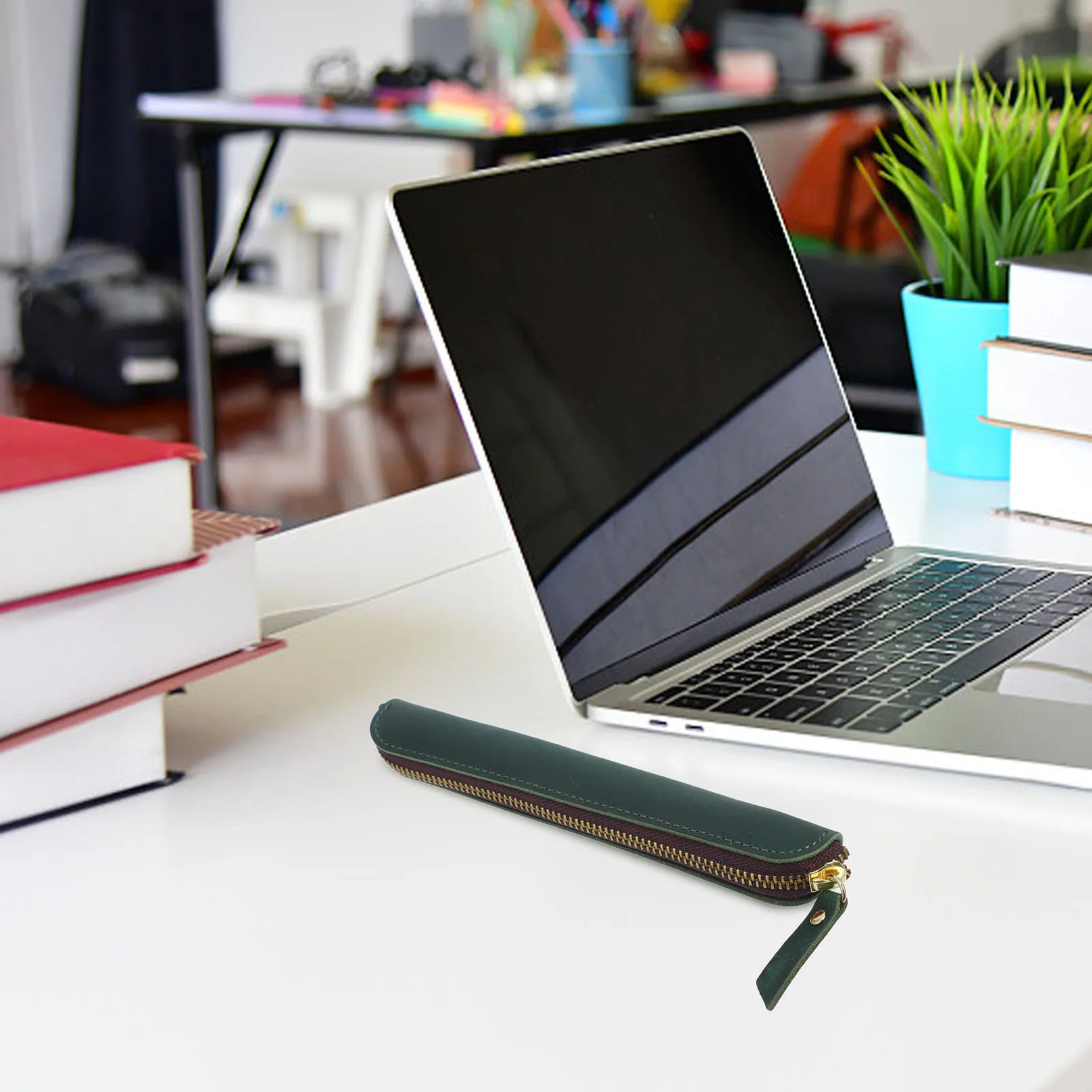 

Professional Handmade Pen Case Pencil Bag Green Zipper Holder for Fountain Pens Elegant Practical Everyday Use