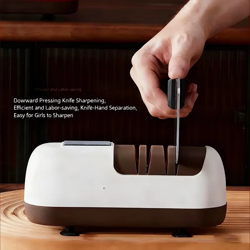 Affilacoltelli Elettrico a 4 F - Kitchen Gadgets Essential recensione e prezzo