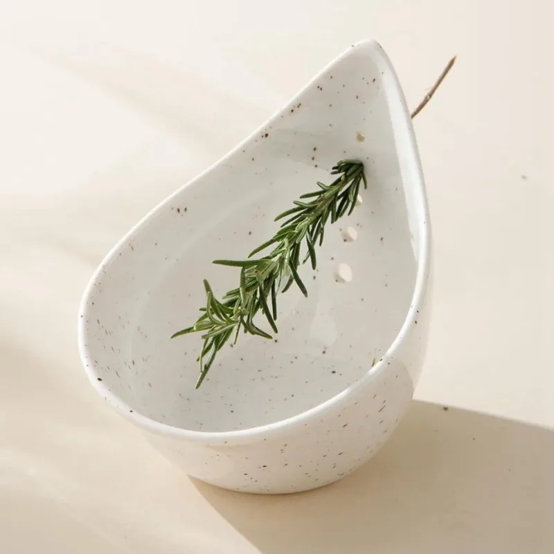 A7THK-White Color For Creative Kitchen Herb Stripper Bowl-Resin Material, High-Angle Design