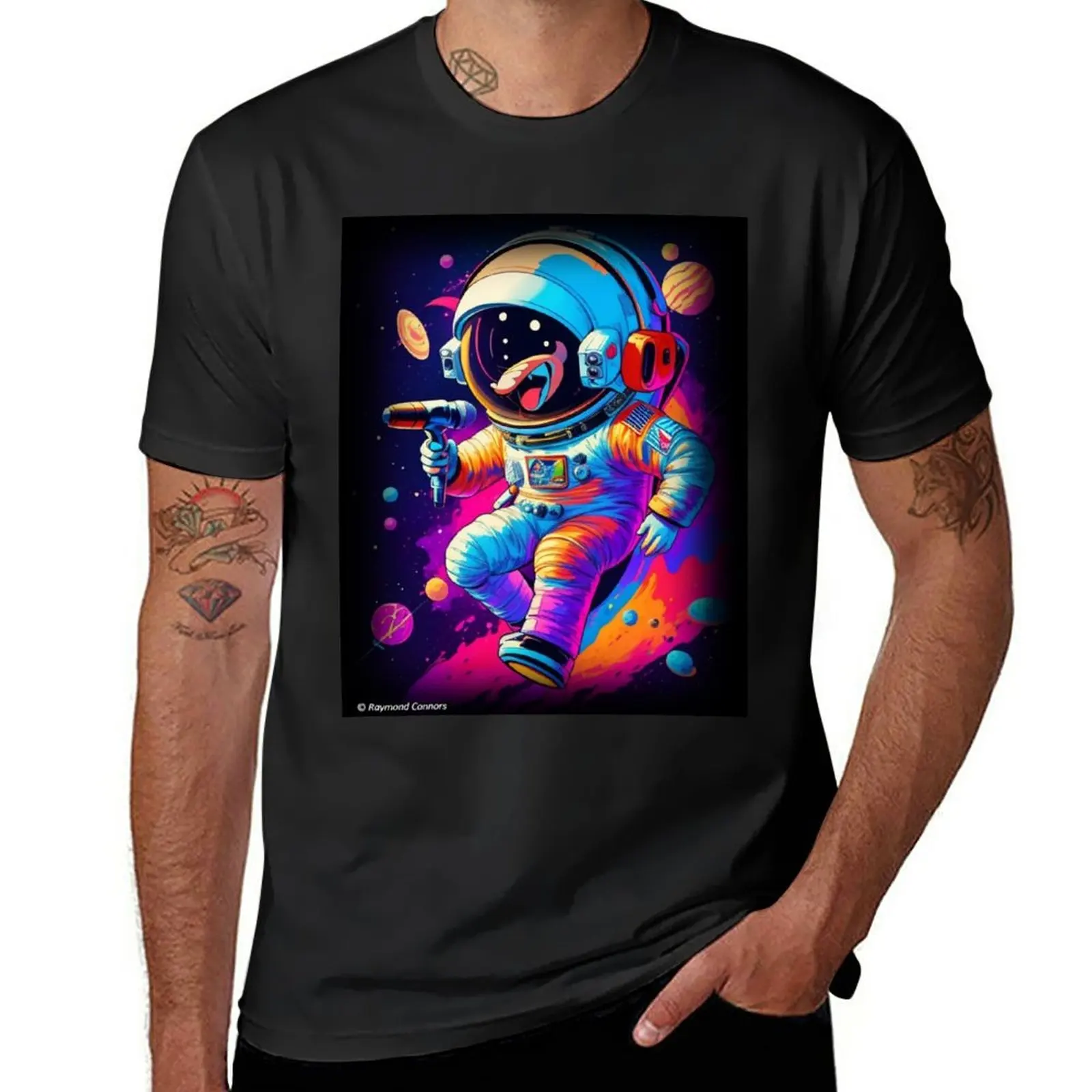 New Karaoke in outer space- Can't escape it! T-Shirt custom t shirt Short sleeve tee boys t shirts t shirts for men cotton