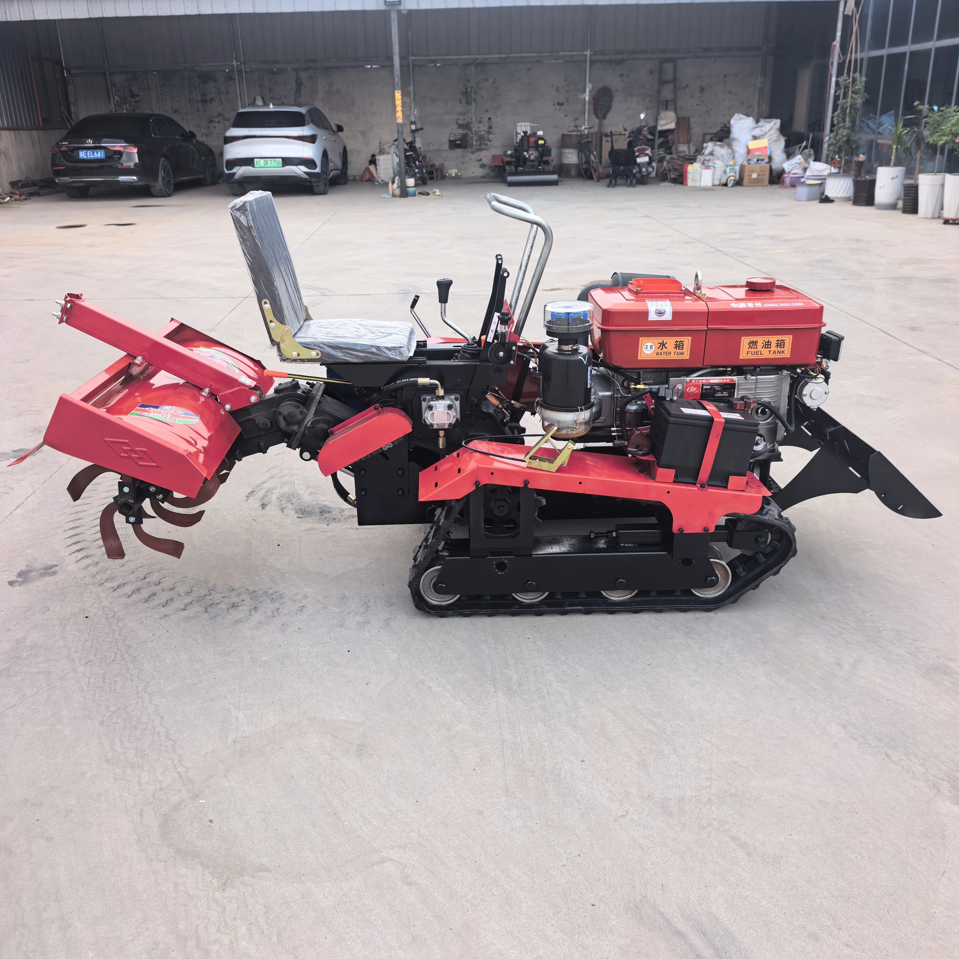 40 Horsepower Single Cylindere Multifunctional Agricultural Tracked Micro Tiller Mini Walking Tracto view 6