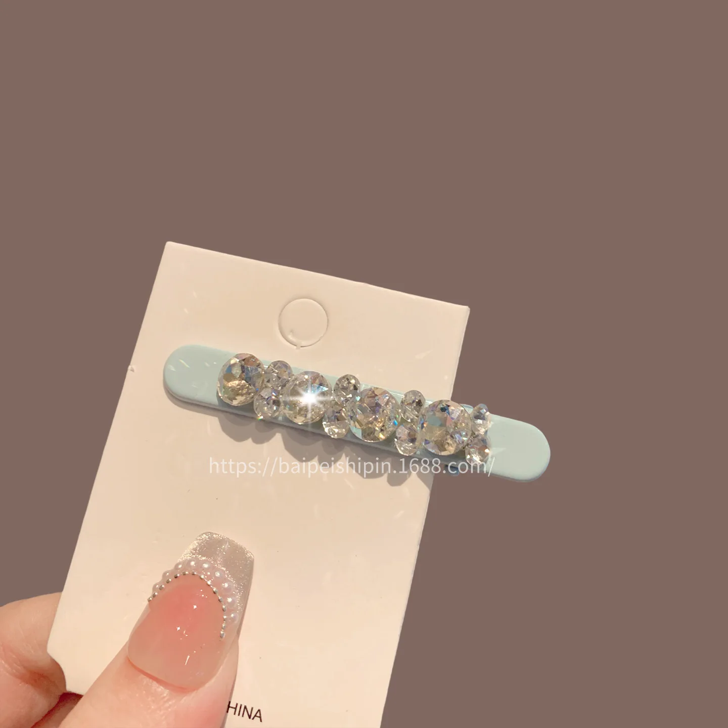 

Заколка-уточка для волос с кристаллами в форме сердца, 1 шт., для челки и боковых прядей, с жемчугом, плоская, элегантная, нескользящая