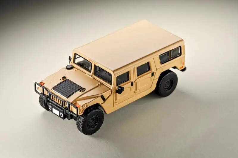 596 Model 1: 64 Hummer H1 Off-Road Vehicle Hood Opens Simulated alloy car model