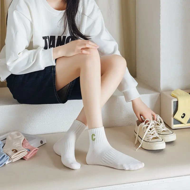 5 أزواج النساء C إلكتروني طباعة الجوارب موضة تنوعا الكاحل الجوارب عادية مريحة جوارب رياضية الخريف الجوارب القصيرة الملونة #6