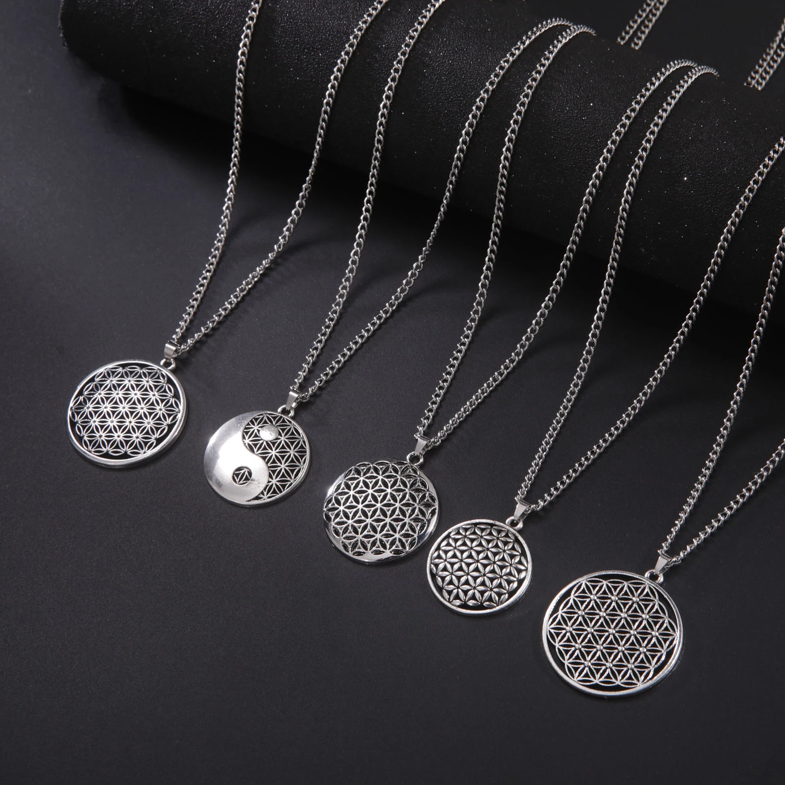 Dawapara Flower of Life Mandala Necklace Sacred Geometry Spiritual Pendant Yin Yang Balance Protection Amulet Vintage Jewelry