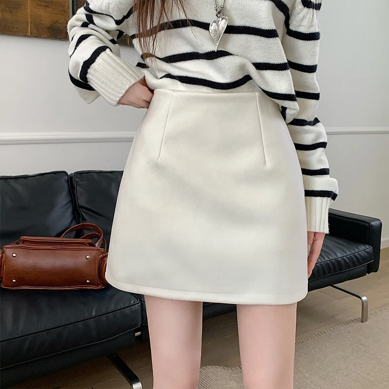 Temperament Elegant Woolen Mini Skirt 2024 Autumn And Winter New High-waisted A-line Black Elegant Office Basics Short Skirts