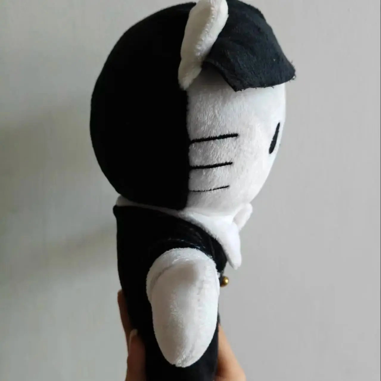 

2026 Hot Sale Black Clothes Hello Kitty Wednesday Plush Toy Cute Gift for Fans Children Collectible Soft Toy