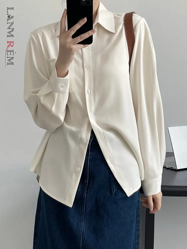 [LANMREM] Women's Shirts Solid Lapel Single Breasted Office Lady Blouses Minimalism Loose Tops Female 2025 Spring New 26C1737