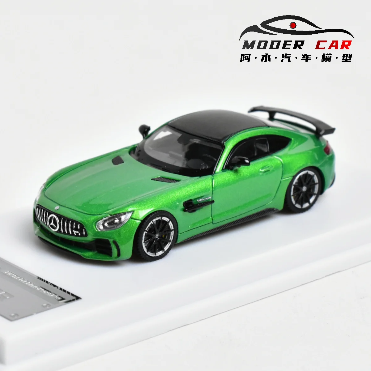 MJ 1:64 GTR Hardtop  Diecast Model Car