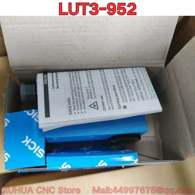 New LUT3-952 fluorescence sensor