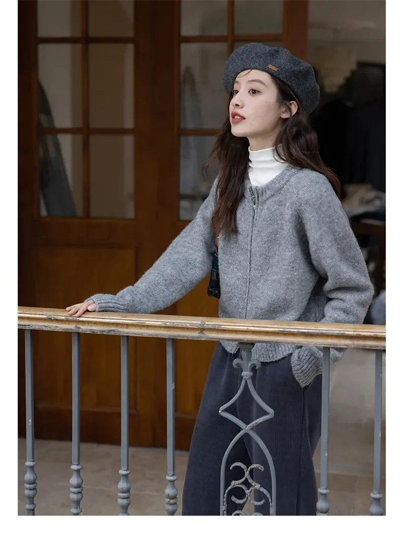 2024 New Grey Short Sweater Coat Women\'s Spring Autumn Thickened Loose Lazy Fashion Simple Outerwear Zipper Cardigan Knitted Top