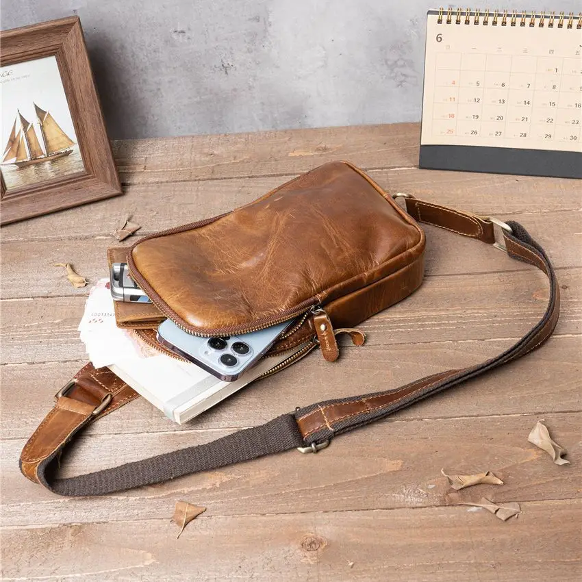 1611 Men's Casual Retro Cowhide Chest Bag, Genuine Leather Top Layer Cowhide Crossbody Shoulder Bag
