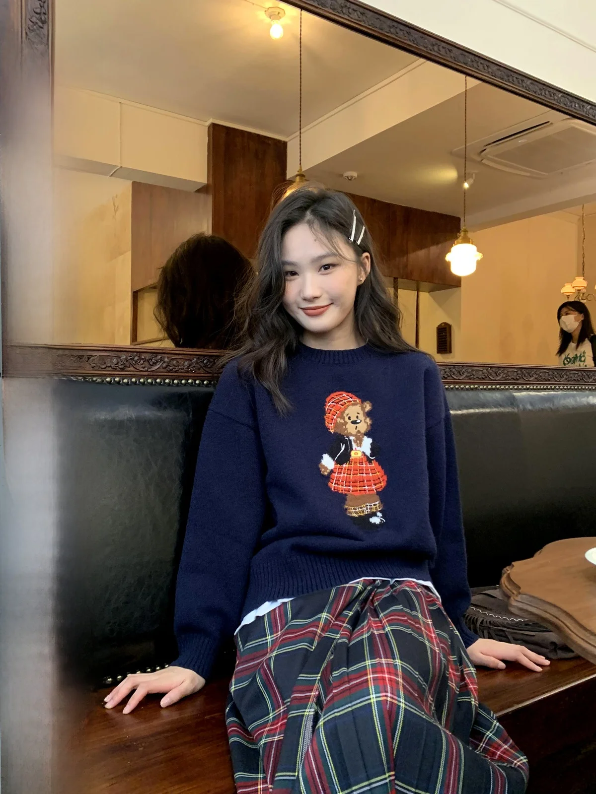 

Hello Bear Pattern Knitted Sweater Couple Sle Women's Faion Autumn New Retro Aosphere Long Sve round Ne Top