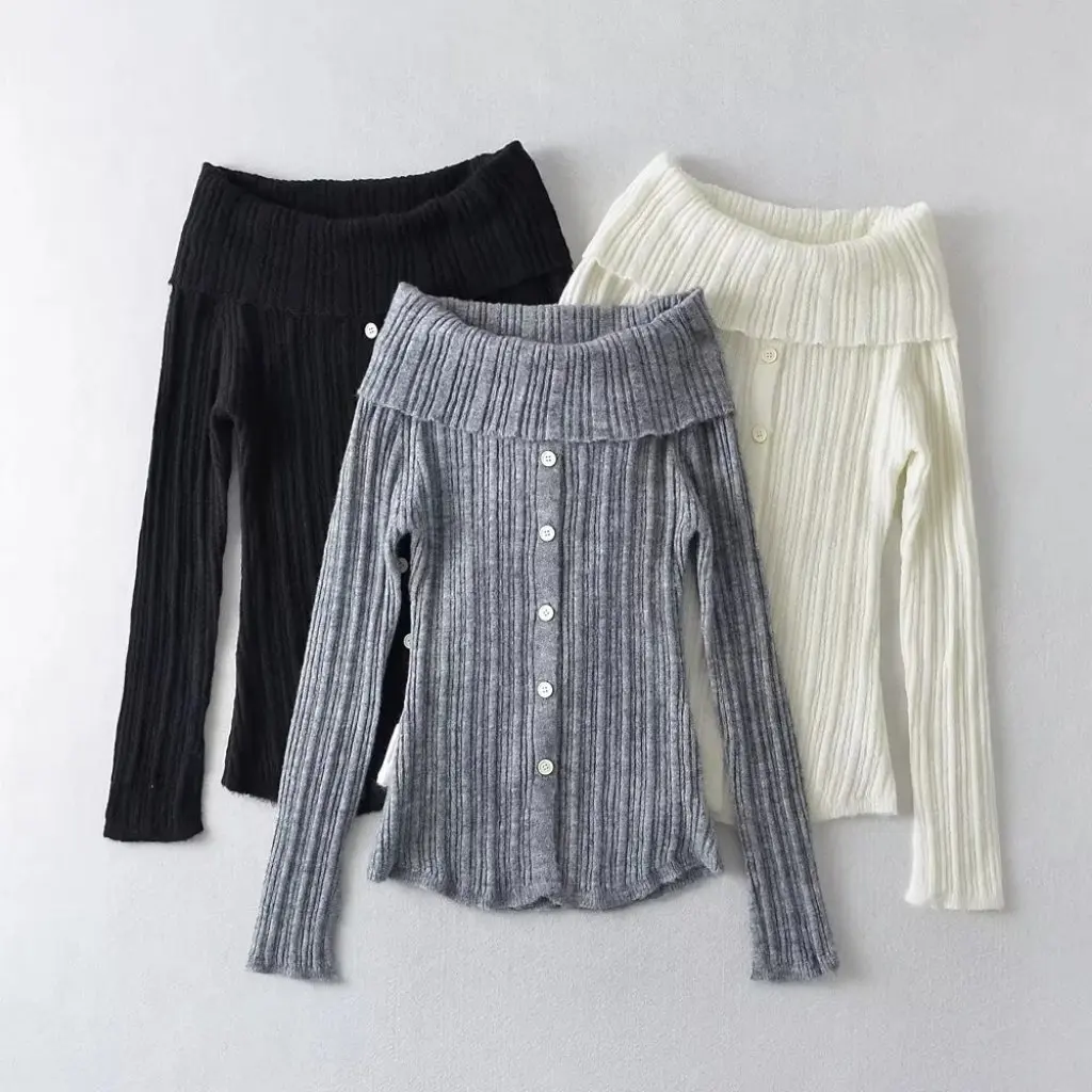 

Women's American-Style Off-Shoulder Long-Sleeved Sweater Sexy Single-Breasted Split Design for Hot Girls