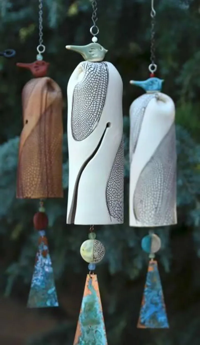 

Spring Wind Chime - Resin Garden Bell Decoration, Outdoor Hanging Ornament for Patio & Yard, Seasonal Home Decor Gift