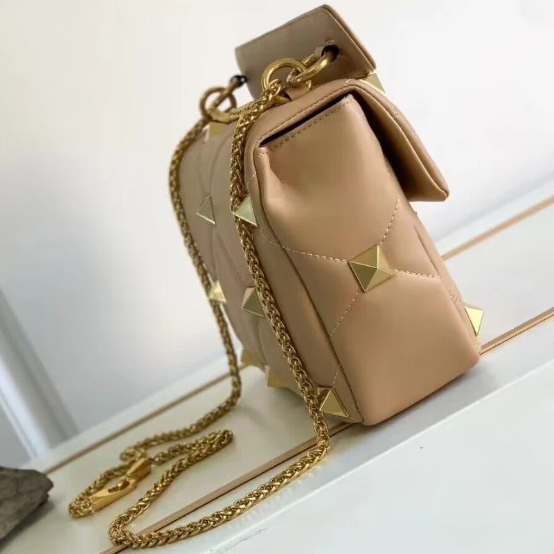 Bolso de mano de marca de lujo para mujer, bolso de cadena de celosía de diamantes con remaches, bolso cruzado oblicuo de hombro de cuero genuino a