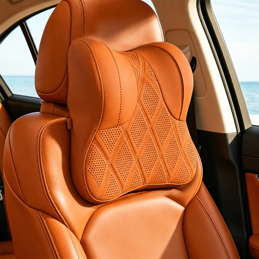 Autokopfstütze, atmungsaktives, perforiertes PU-Leder-Nackenkissen, ergonomisches, umschließendes Design zum Schutz des Nackens, weiches und bequemes Autositzkissen, geeignet für das tägliche Fahren und Reisen in Limousinen und SUVs. – Detail 8
