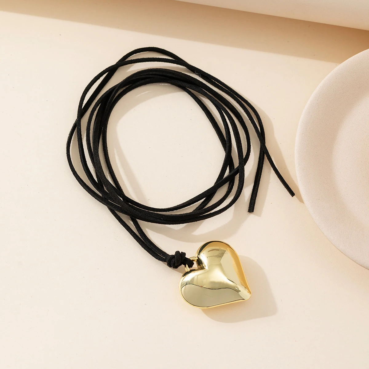 Black Velvet Chain Big Heart Pendant Necklace for Women Trendy Elegant Choker Necklace 2023 Fashion Jewelry Accessories
