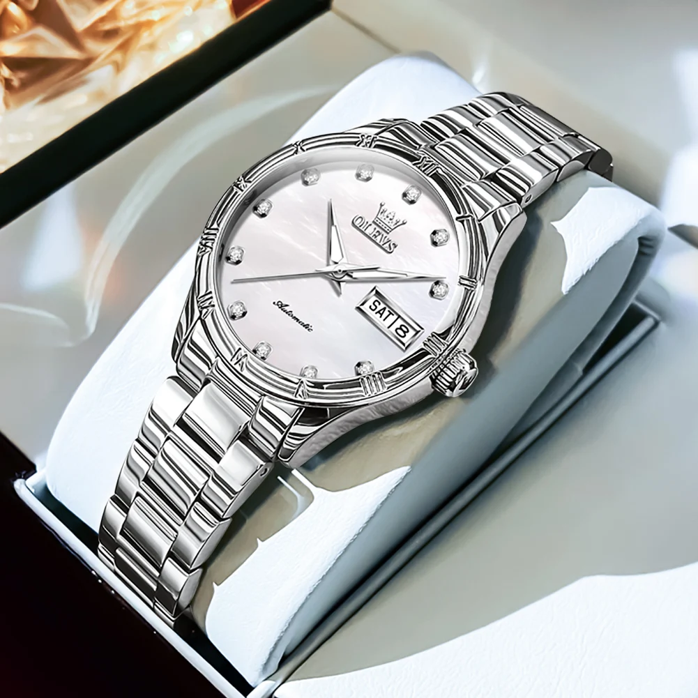 silver white