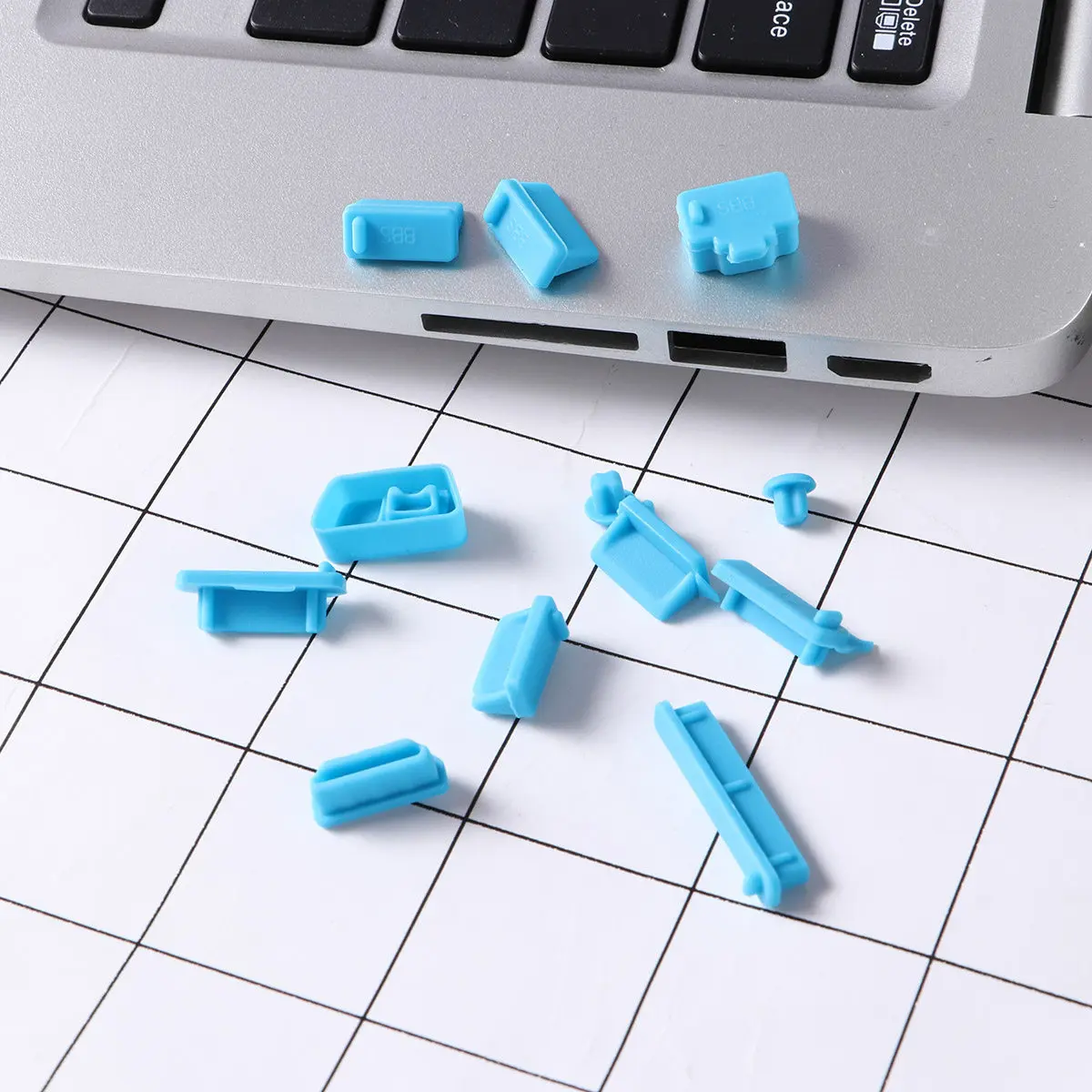 13Pcs Notebook Dustproof Silicone USB Port Plugs Moistureproof Charger Port Protector for Laptop Computer Mobile Power Multiple