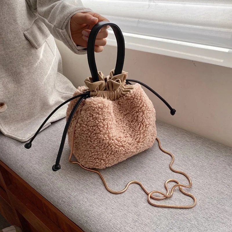 

Popular Classic Leather Women's Tote Bag Luxury Brand Famous Designer Elegant Crossbody Sleek Style Vintage Daily Commuter Bag​