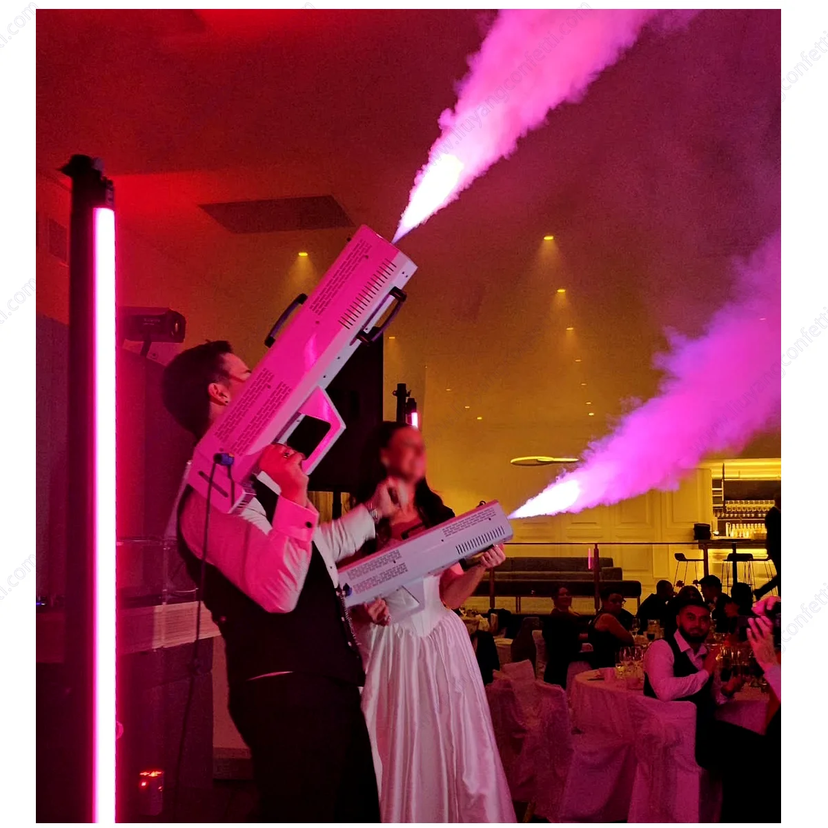 

1500w LED Handheld Fog Smoke Gun Bar Light Air Column Night DJ Special Effect Prop Atmosphere Equipment Wedding Party Event Rent