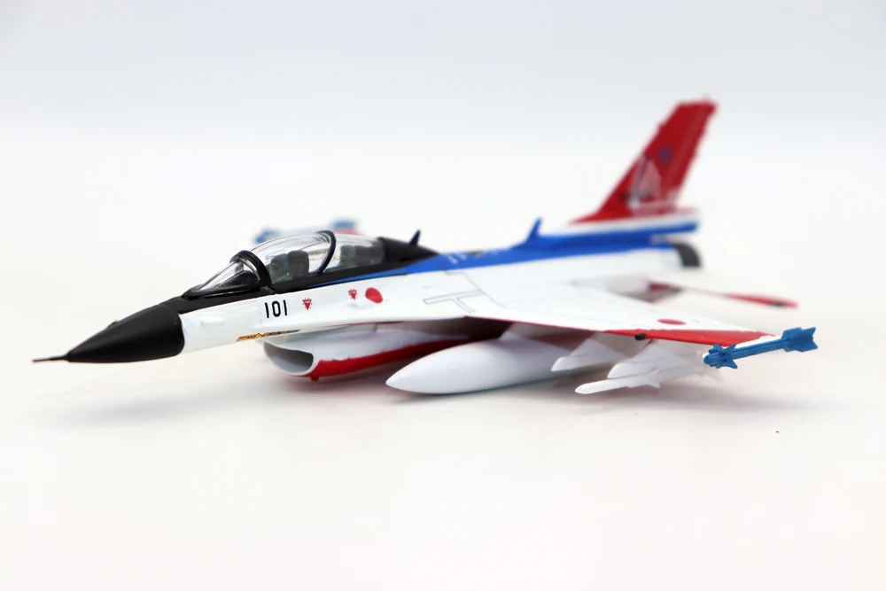 New 1/100 Scale F-2B JASDF Air Dev. Test Wing 60th Anniv. 2015 - Hachette Salvat CP 44 Diecast Simulation Alloy Toys for Collect